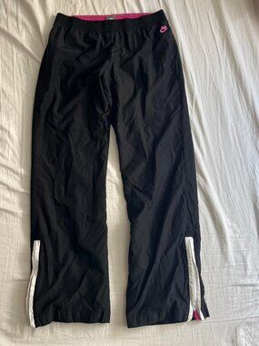 Nike Women's Black and Pink Leggings